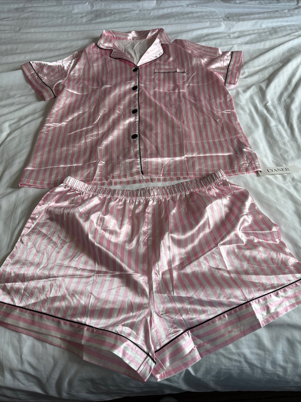 Lyaner 2 piece satin pyjama set size XL new with tags